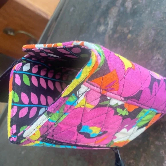 Vera Bradley Euro Wallet in Va Va Bloom Pattern (Retired)-Floral Quilted TriFold - Picture 8 of 11